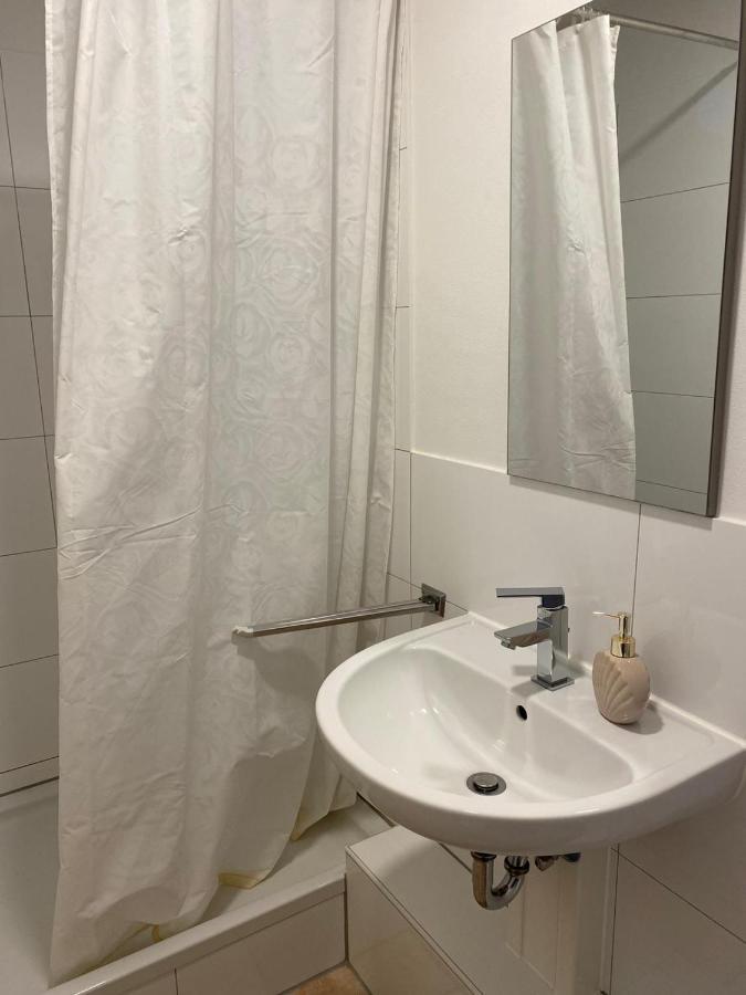 Ferienwohnung Monteurzimmer Karlsruhe Luaran gambar