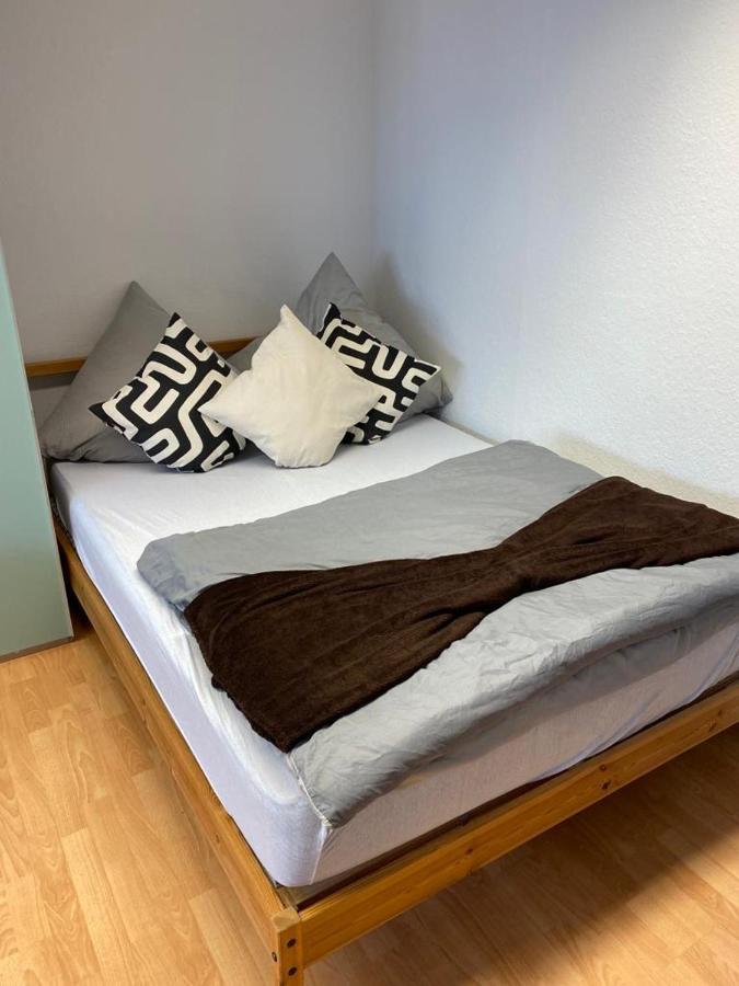 Ferienwohnung Monteurzimmer Karlsruhe Luaran gambar
